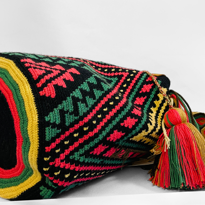 Bolsa tecida à mão boho